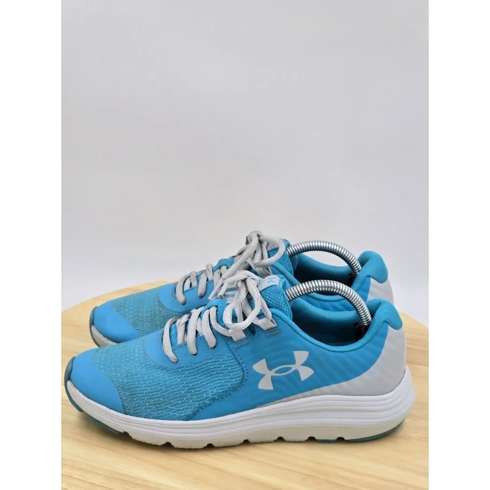 Under Armour reposhing this